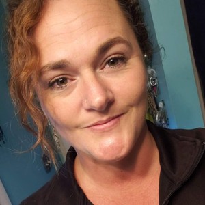 Portrait of Amanda Hopkins, Billing Manager at Enso Recovery, a Maine outpatient clinic supporting people in substance use treatment.