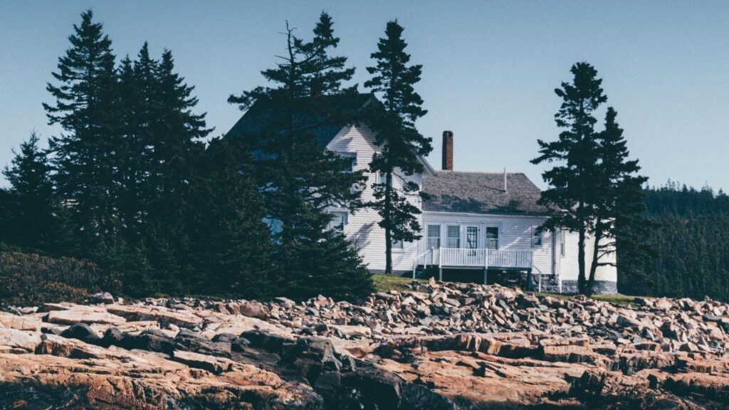 Maine is the perfect setting for care, whether it's IOP vs PHP vs Residential.